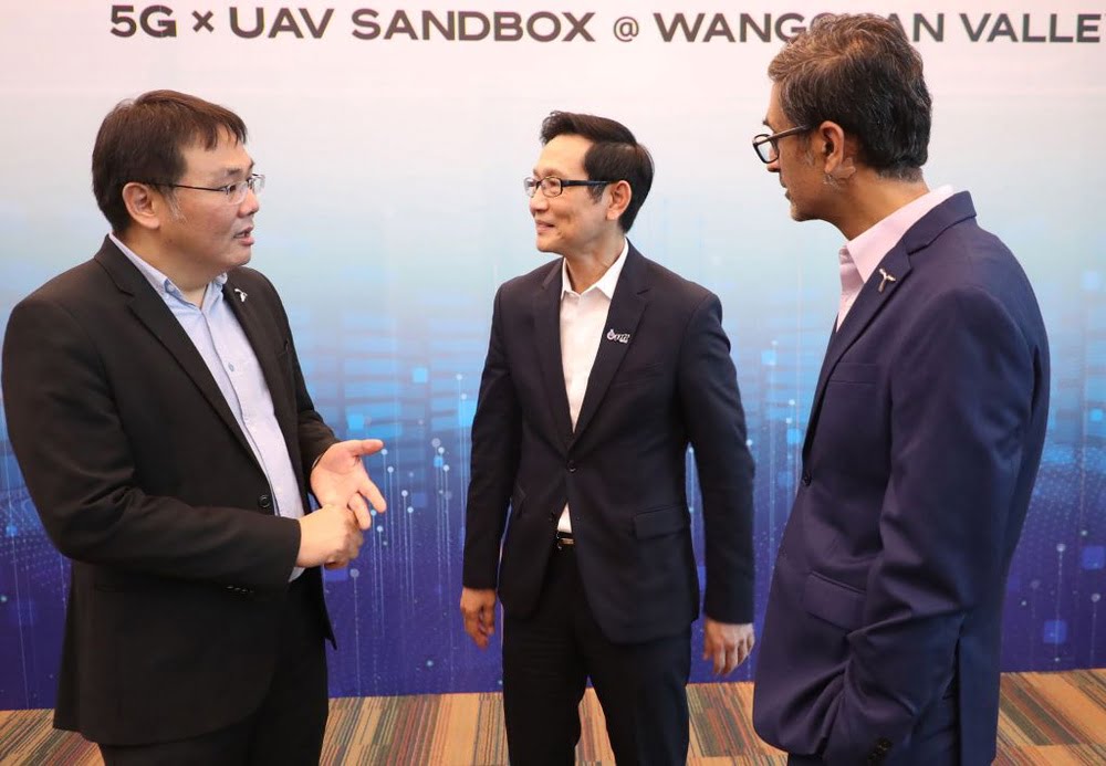 Dtac Ptt นำ 5g Iot บนคล น 26 Ghz ในว งจ นทร ว ลเลย พร อมกล องตรวจการณ อ นโฟเควสท